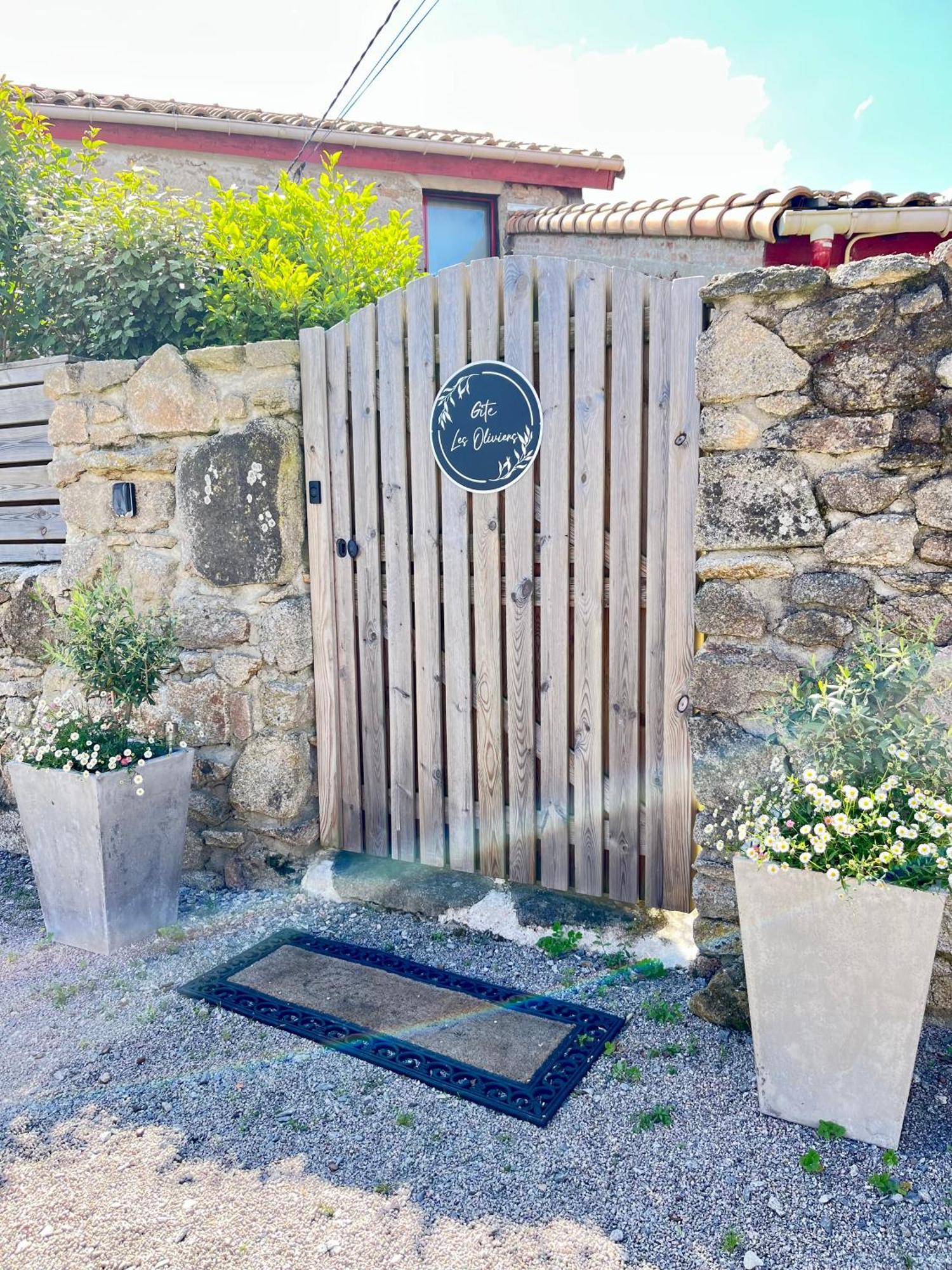 Maison A La Campagne Les Oliviers La Bruffiere Buitenkant foto